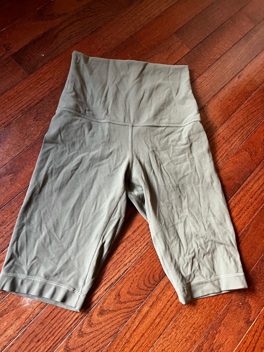 High-Waist Lululemon Olive Green Women's Bike Shorts